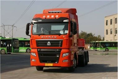 مقطورة جرار Sinotruk SITRAK 6 × 4 G7