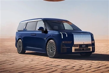 تم إطلاق Zeekr 009 Electric MPV في الصين بخيارين للبطارية