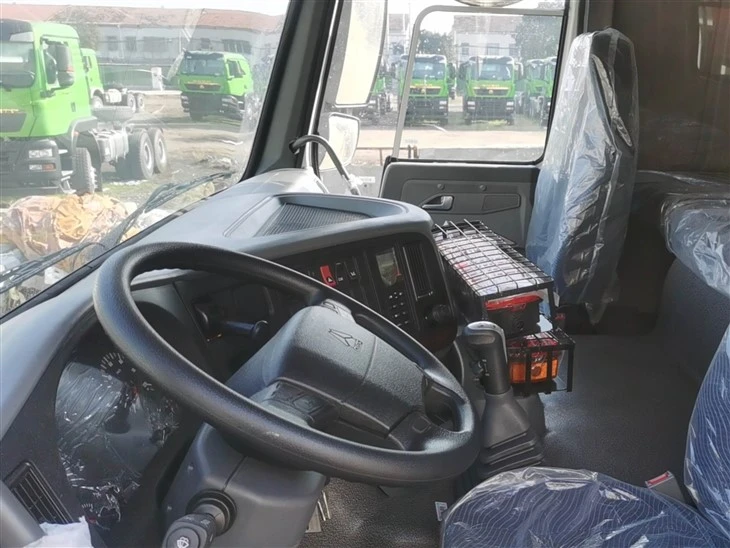 New Sinotruk HOWO 4×2 Garbage Compactor Truck
