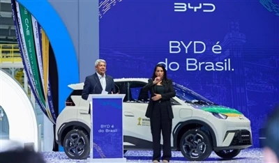 أول سيارة تنطلق خارج الخط في مصنع BYD في البرازيل
